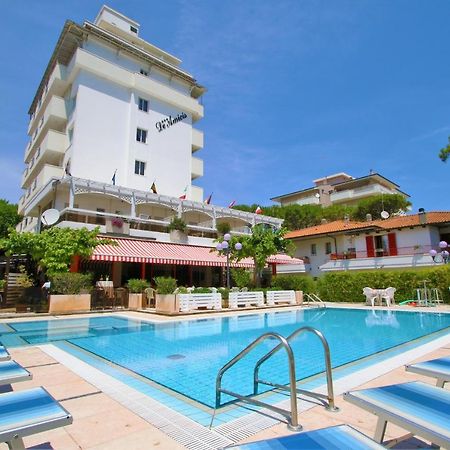 Hotel De Amicis Riccione Exterior foto