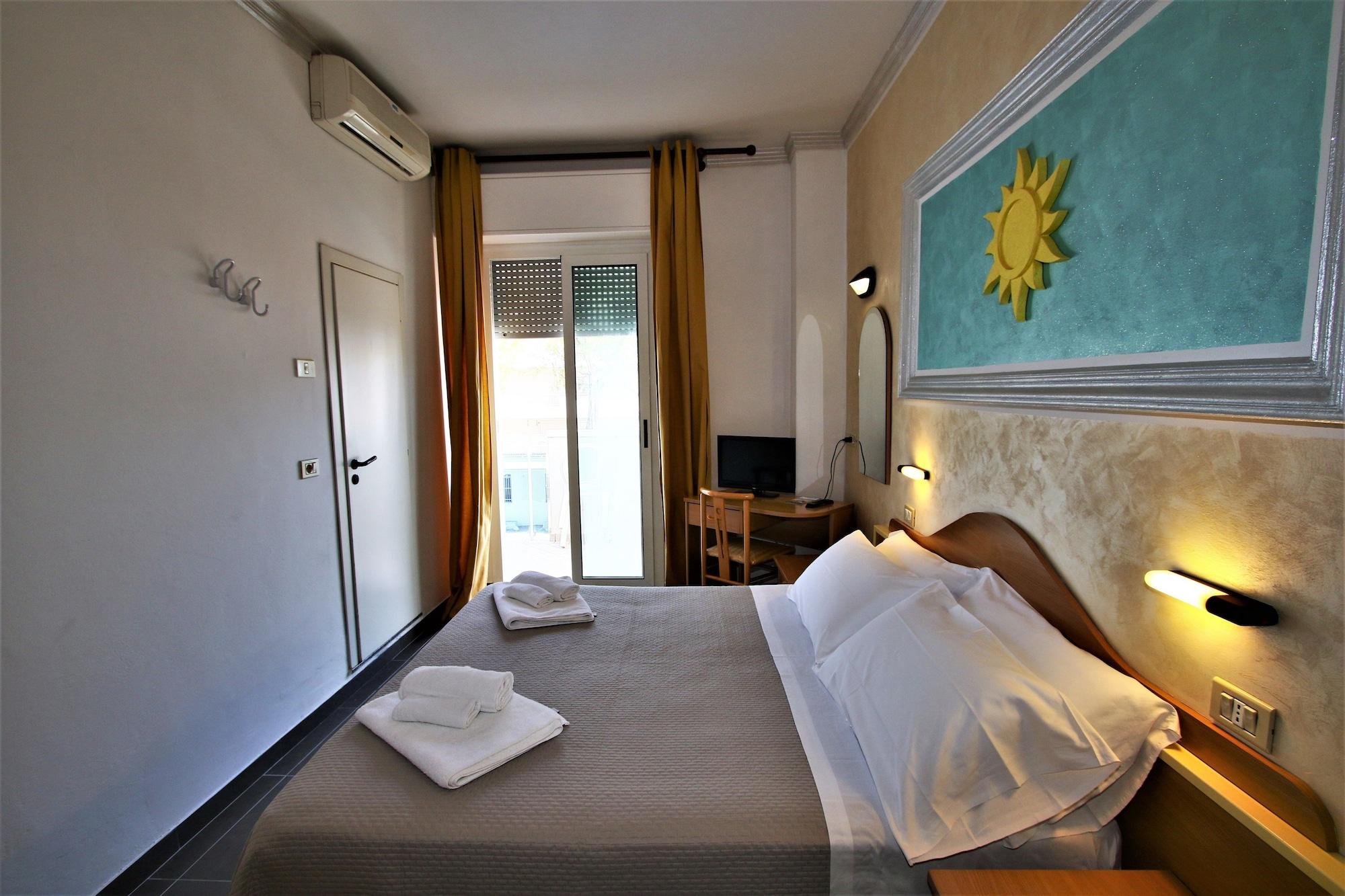 Hotel De Amicis Riccione Exterior foto